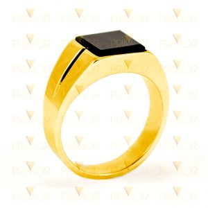Anel masculino de ouro com trabalhado lateral e pedra ônix AN008