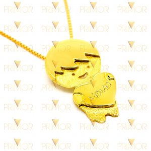 Pingente em ouro de boneco menino com gravação frontal PG031