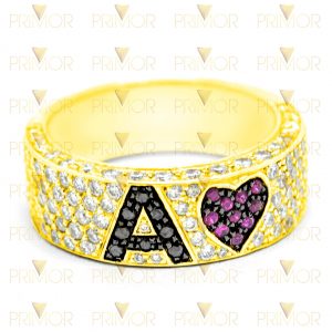 Anel de ouro com Inicial e Coração todo cravejado AN072